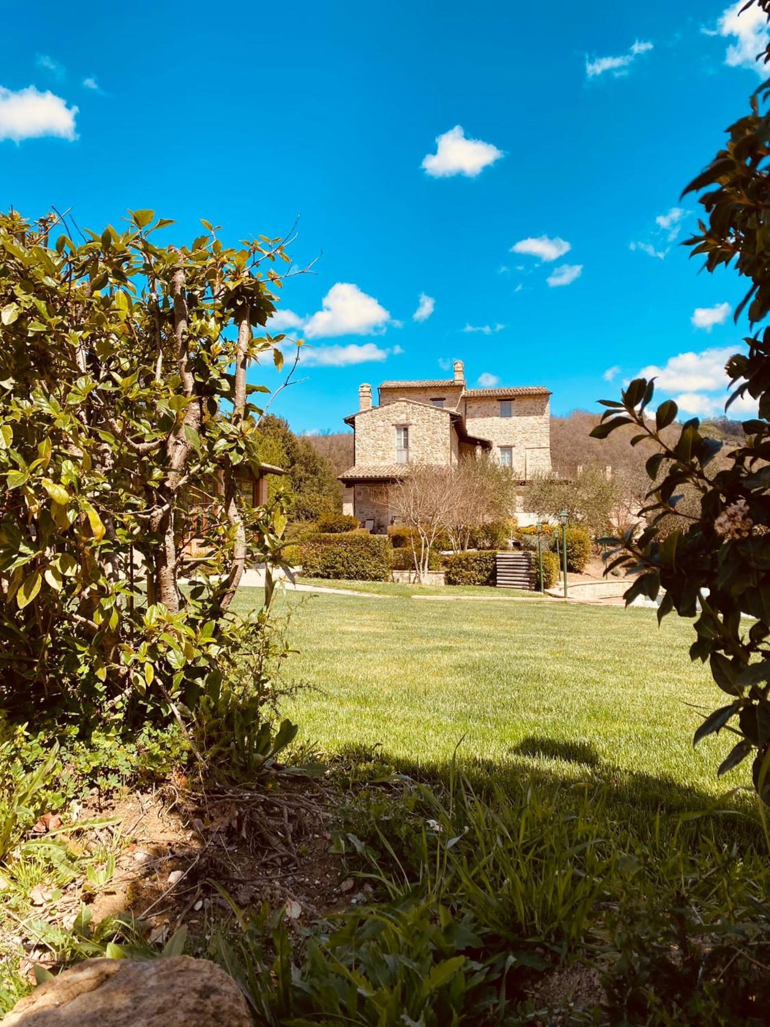 Re Artu Assisi Country Lifestyle Aparthotel Exterior foto
